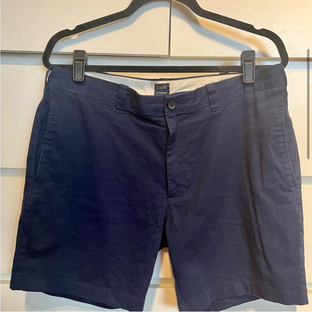 J Crew Navy men’s 7” length chino short size 33